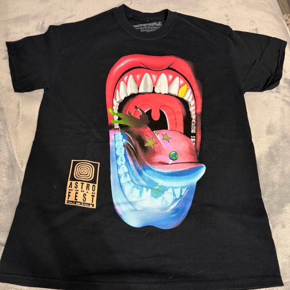 Travis Scott Graphic T-Shirt with Colorful Mouth Design